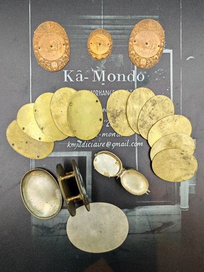 Oeufs de Nüremberg : lot de platines ovales...