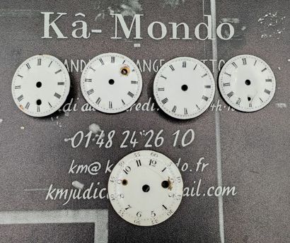 Lot de quatre cadrans de montres miniatures,...
