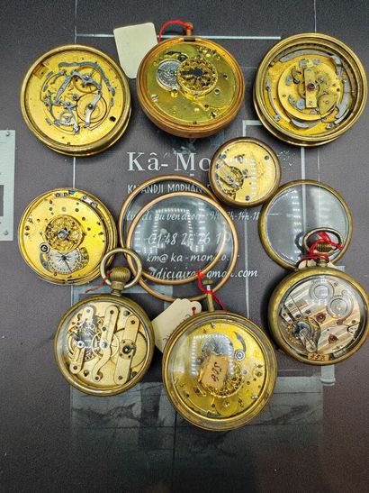 Ensemble de huit montres et mouvements de...