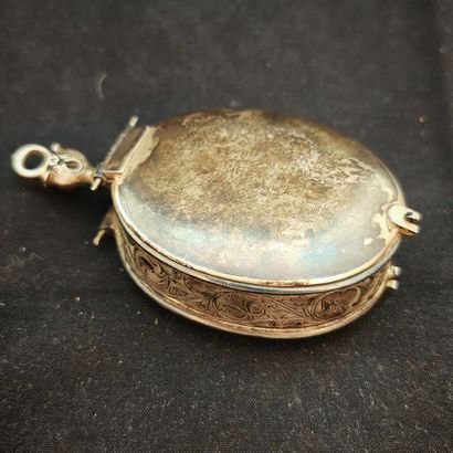 Rare boîte de montre dans le goût de la Renaissance...
