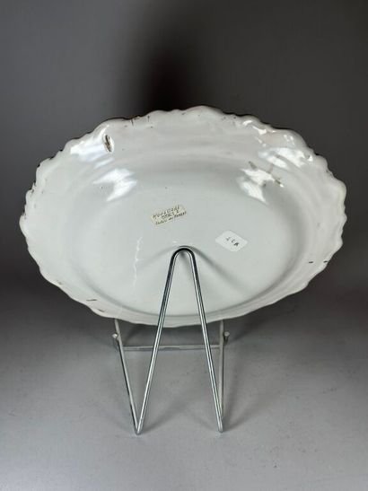 MOUSTIERS. (Ferrat).
Earthenware plate with...
