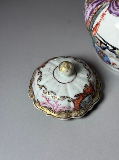 CHINA, Compagnie des Indes.
Porcelain baluster...