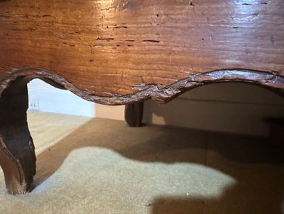 Buffet rustique à hauteur d'appui en bois...