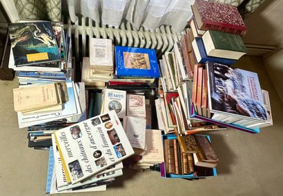 Important ensemble de livres modernes sur...