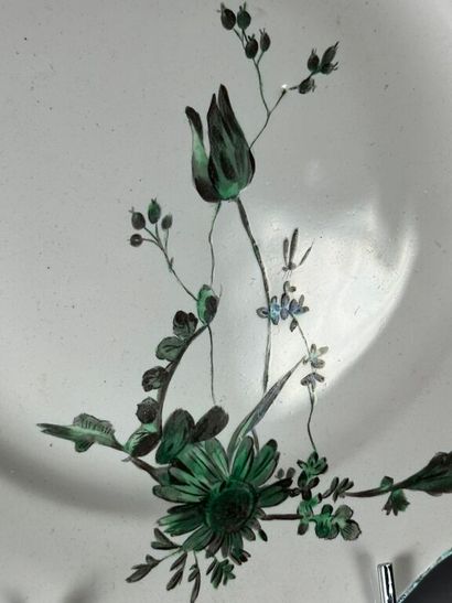 MARSEILLE.
Earthenware rimmed plate decorated...