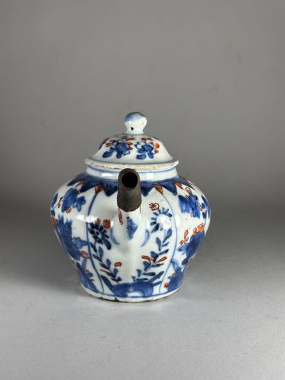 CHINA, Compagnie des Indes.
Small baluster...