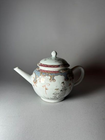 CHINA, Compagnie des Indes.
Porcelain globular...