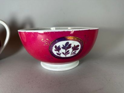 RUSSIA.
Porcelain cookie bowl decorated with...