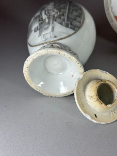CHINA, Compagnie des Indes.
Porcelain lot...