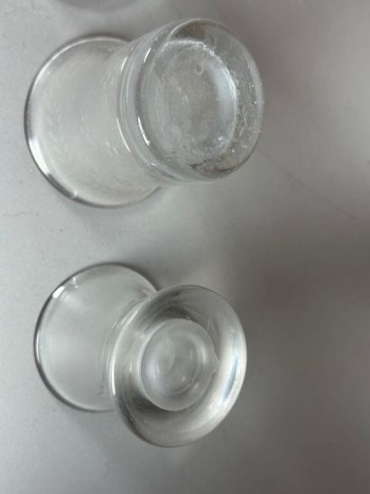 18th and 19th centuries.
Engraved glass lot...