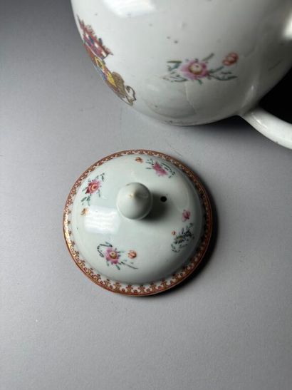 CHINA, Compagnie des Indes.
Porcelain globular...