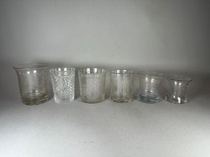 18th and 19th centuries.
Engraved glass lot...