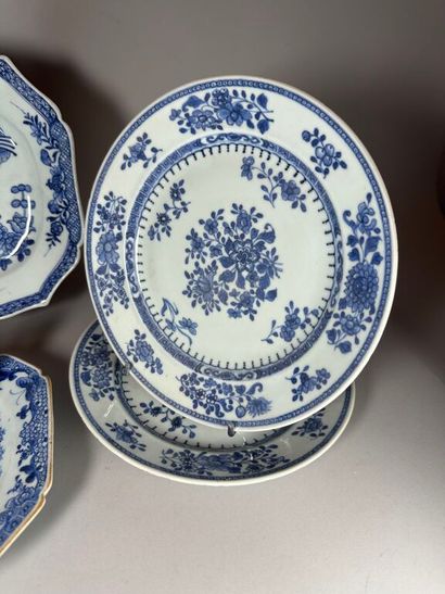 CHINA, Compagnie des Indes. 
A set of porcelain...