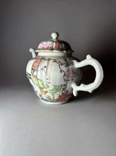 CHINA, Compagnie des Indes.
Porcelain baluster...