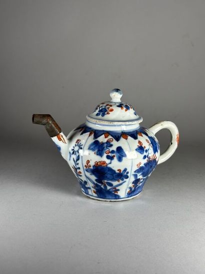 CHINA, Compagnie des Indes.
Small baluster...