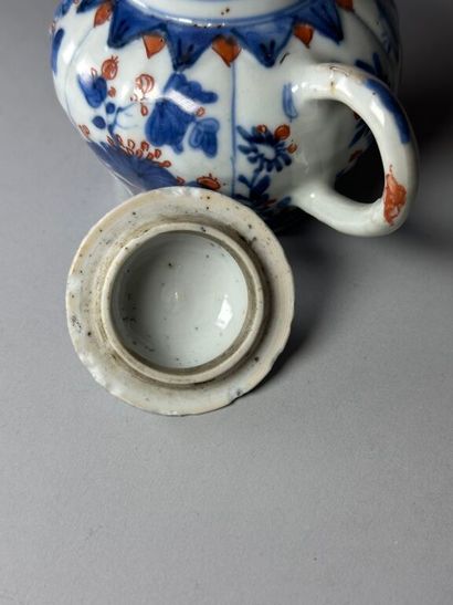 CHINA, Compagnie des Indes.
Small baluster...