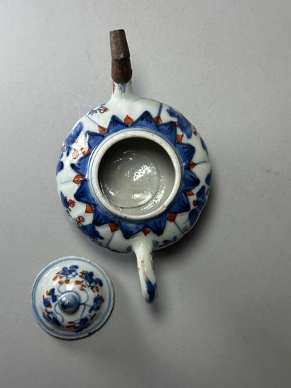 CHINA, Compagnie des Indes.
Small baluster...