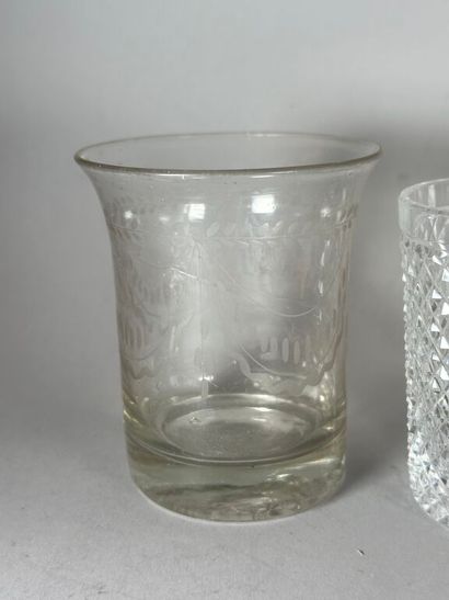 18th and 19th centuries.
Engraved glass lot...