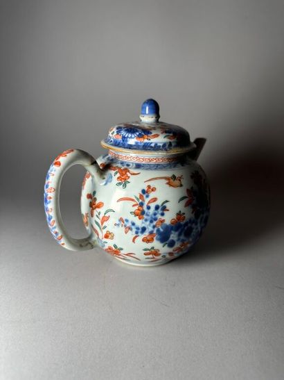 CHINA, Compagnie des Indes.
Porcelain globular...