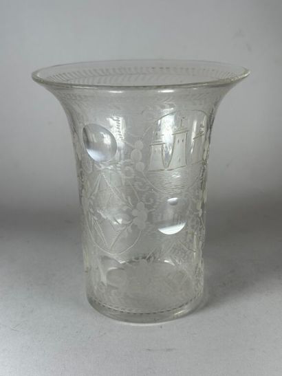 Blown glass tulip vase with engraved decoration...