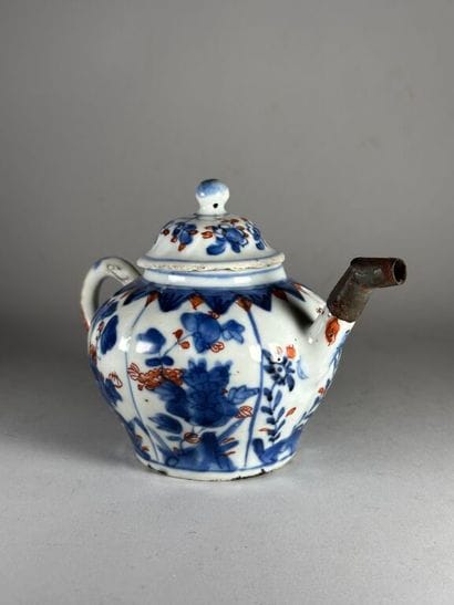 CHINA, Compagnie des Indes.
Small baluster...
