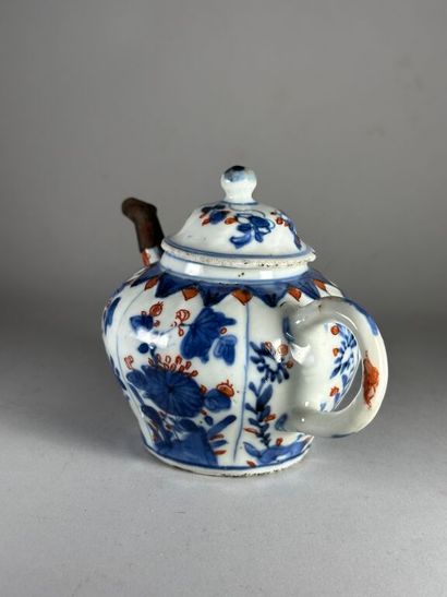 CHINA, Compagnie des Indes.
Small baluster...