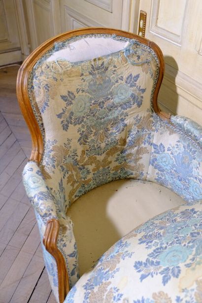 Chaise longue de repos en hêtre mouluré reposant...