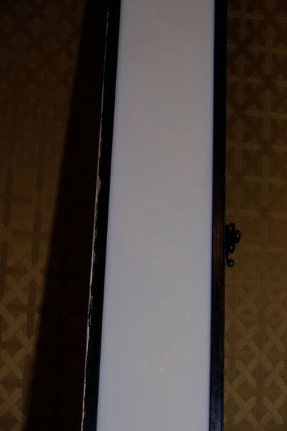 Vitrail moderne longiligne en verre et métal...