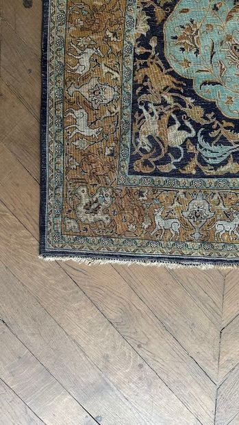 TAPIS d'ORIENT, Iran.
Tapis en laine et soie...