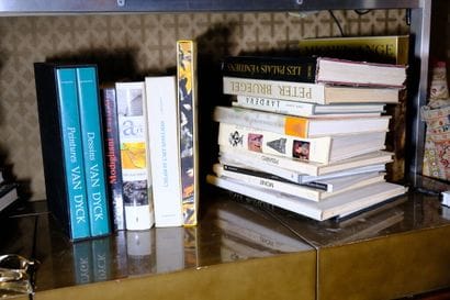 Fort ensemble de livres reliés ou brochés...
