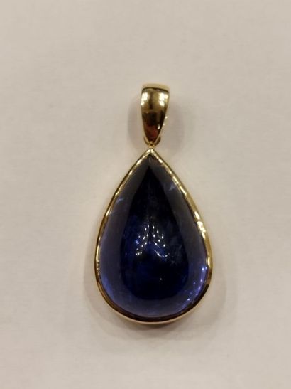 Yellow gold 750‰ PENDANT adorned with a cabochon-cut...