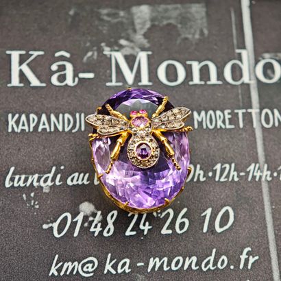 PENDANT in 800‰ vermeil set with a pierced...