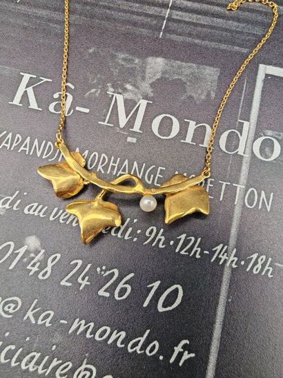 A 750‰ yellow gold necklace consisting of...