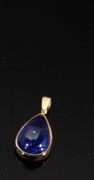 Yellow gold 750‰ PENDANT adorned with a cabochon-cut...