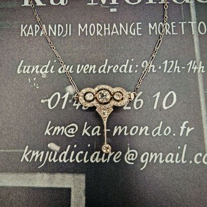 Creative design in 950‰ platinum and 750‰...