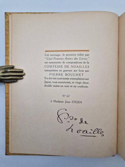 NOAILLES, Anna de. *Âme des Paysages*.

A...