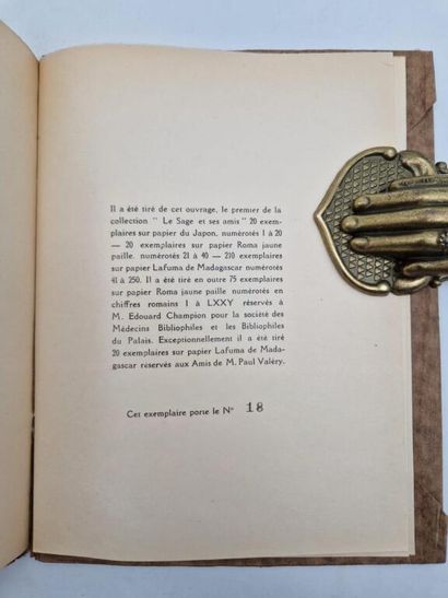 VALERY, Paul. *Situation de Baudelaire*.

Paris,...