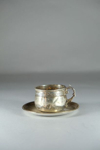 Tasse et sa sous-tasse en argent 925 ‰, poinçon...