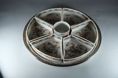 Plateau pour apéritif en porcelaine de Limoges,...
