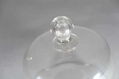 Cloche de service probablement pour le fromage,...