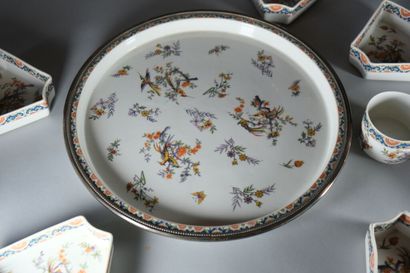 Plateau pour apéritif en porcelaine de Limoges,...