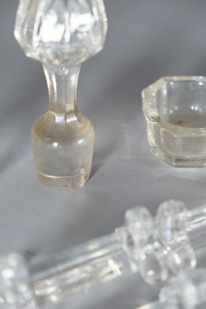 Petit ensemble en cristal ou verre soufflé...