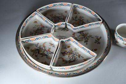 Plateau pour apéritif en porcelaine de Limoges,...
