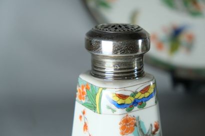 Plateau pour apéritif en porcelaine de Limoges,...