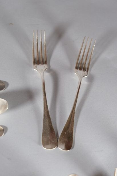 Parties de ménagères en métal argenté : 

*...