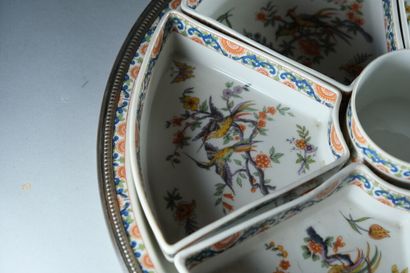 Plateau pour apéritif en porcelaine de Limoges,...