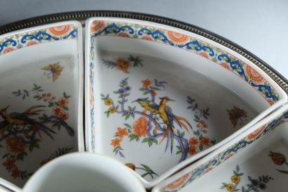 Plateau pour apéritif en porcelaine de Limoges,...