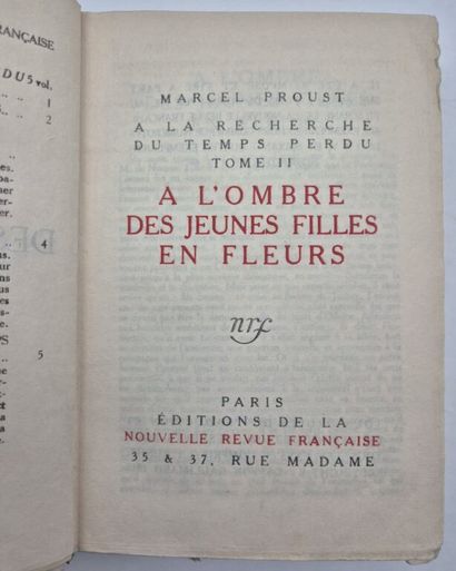 PROUST, Marcel. À l'Ombre des jeunes filles...