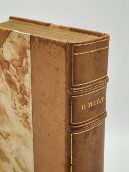 TROYAT, Henri. Tant que la Terre durera.

Edition...