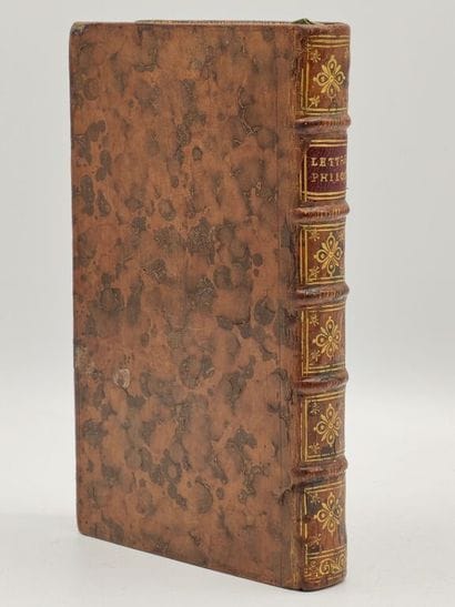 VOLTAIRE. Lettres philosophiques.

Première...